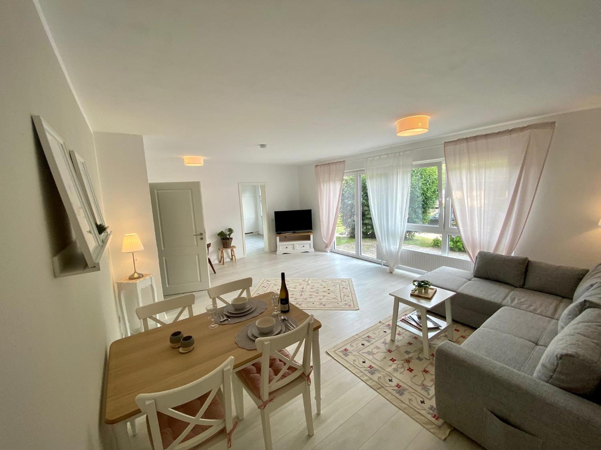 Neu: Ferienwohnung Zum Nussbaum - Landhausstil & Moseltalblick ทราเบิน-ทราร์บาค ภายนอก รูปภาพ